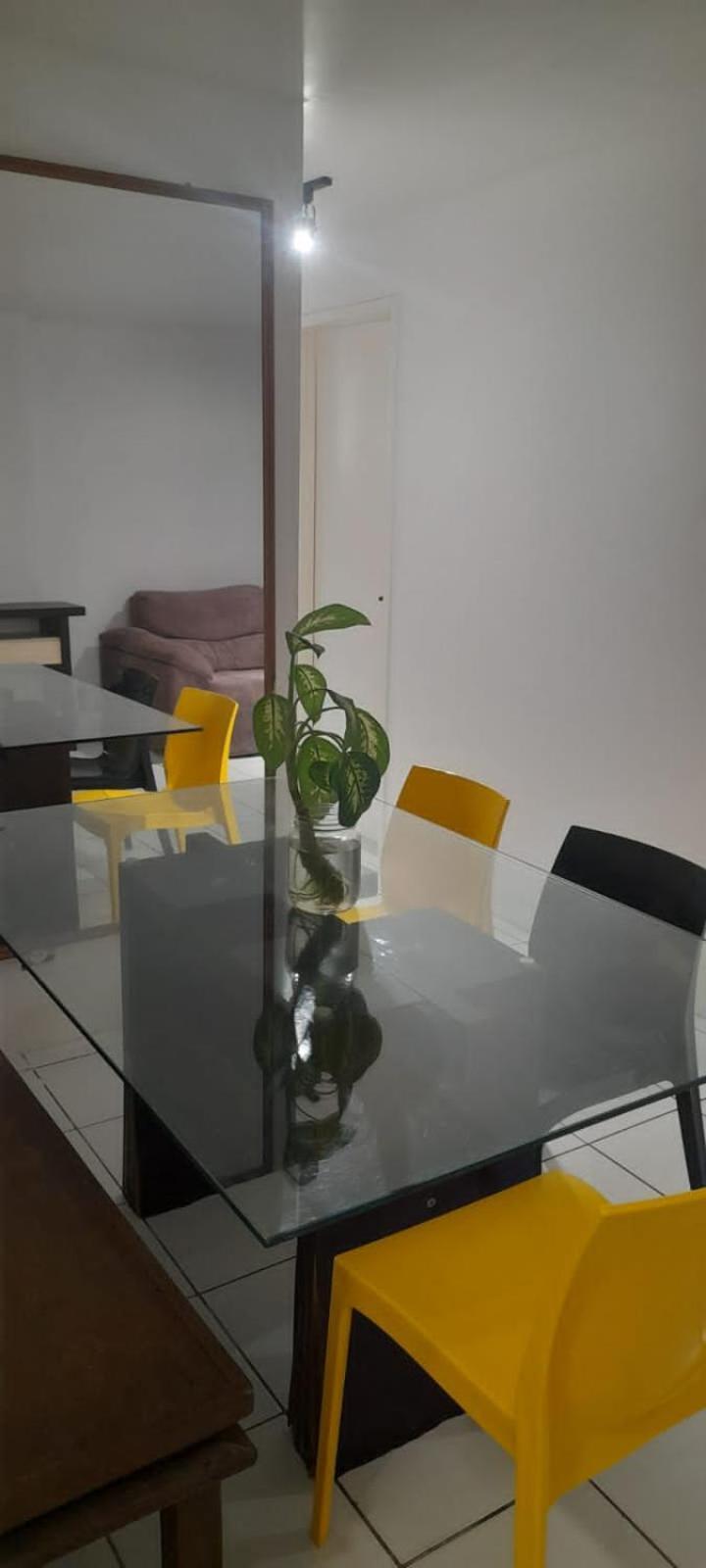 Apartamento Apto 2qts 2wc 800m *